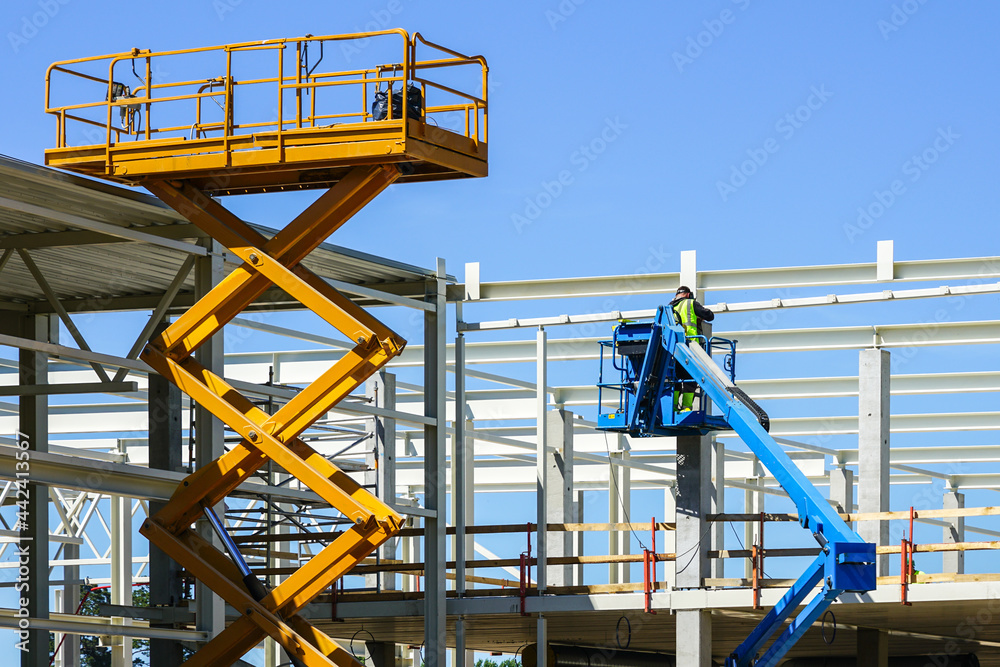 Scissor Lift Rental in Howrah